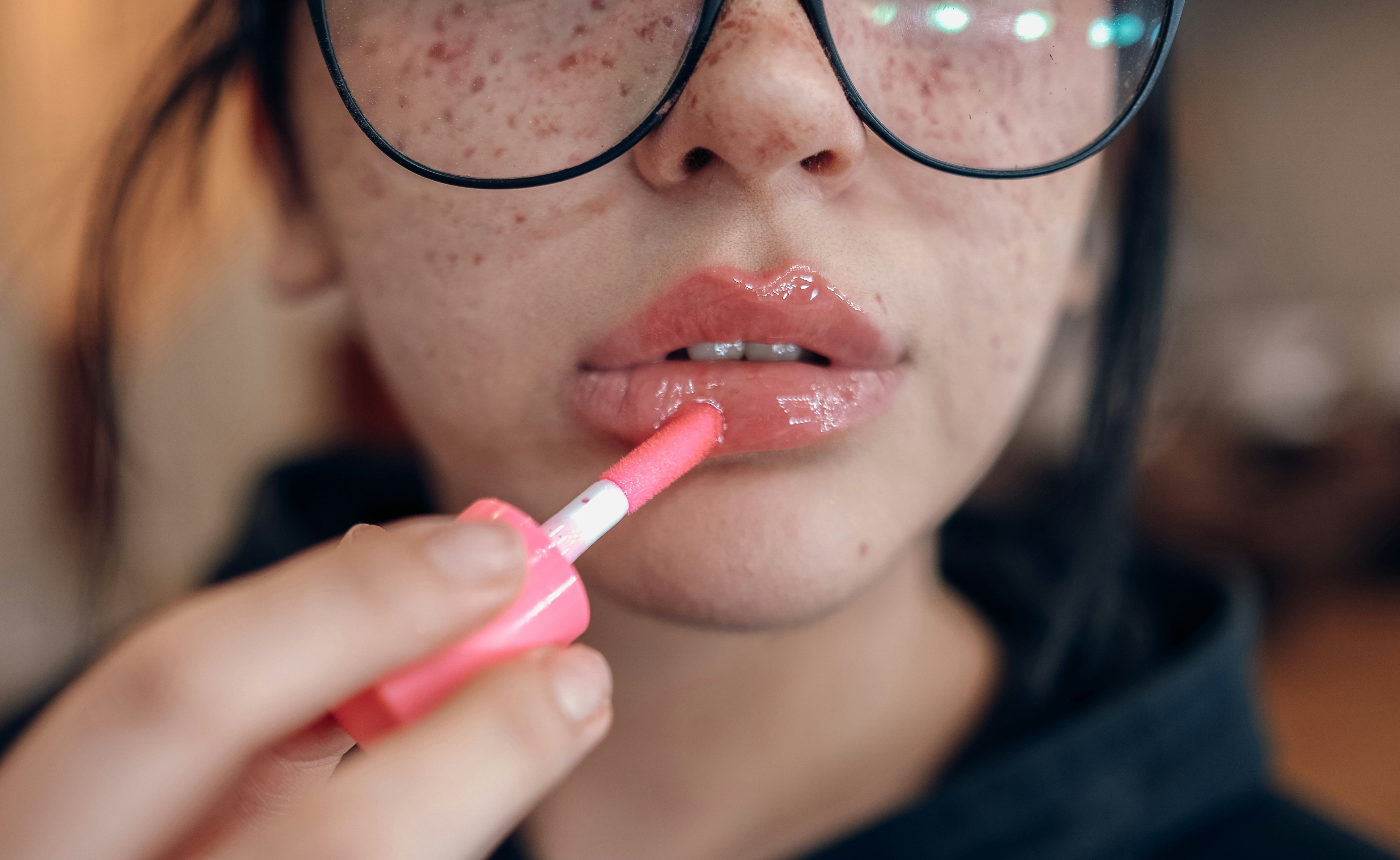 Using semiotics to uncover meaning in Lip Gloss Category for a French beauty major